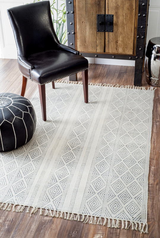 Laurel Foundry Modern Farmhouse Dunkirk Handmade Off White Area Rug